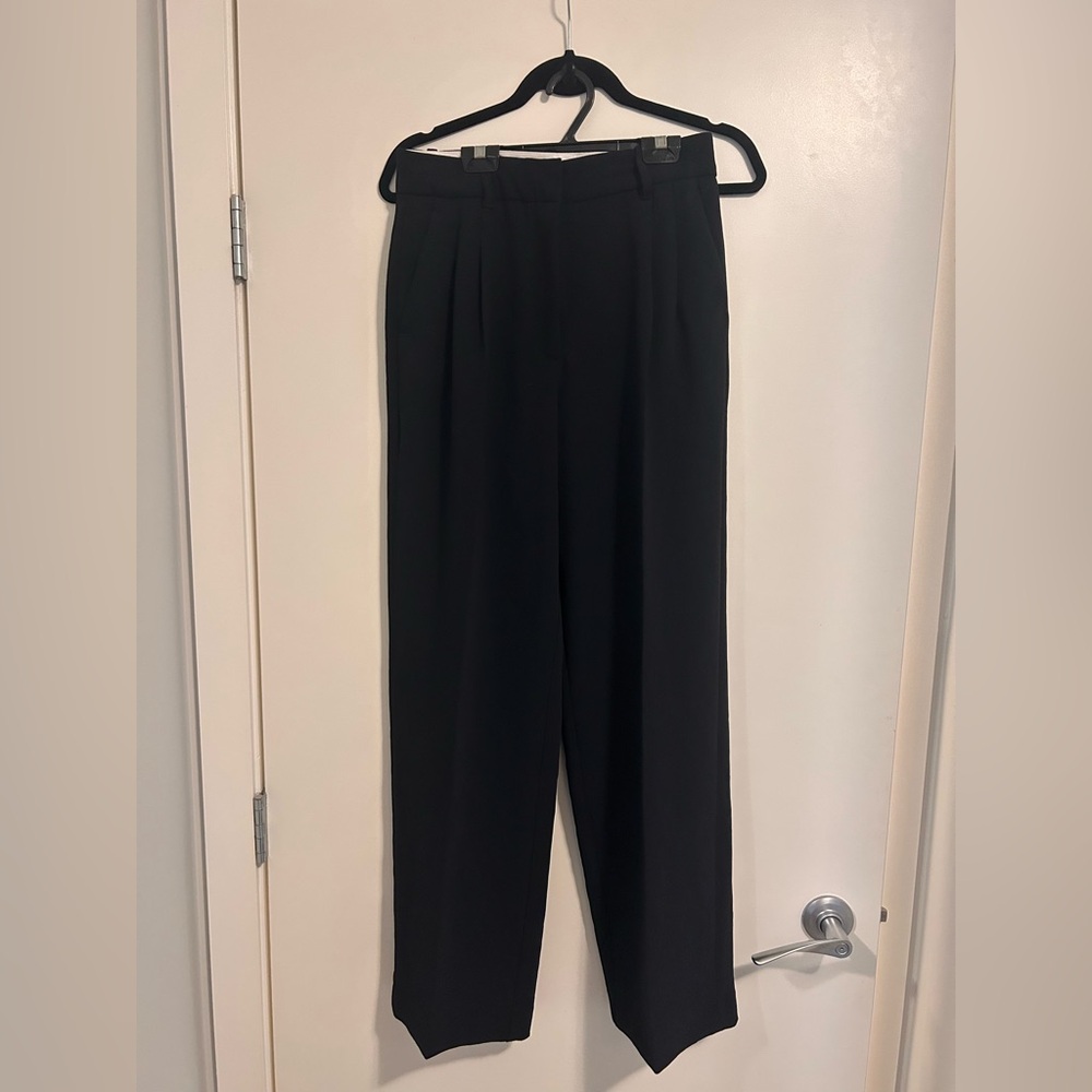 Aritzia Effortless Pants